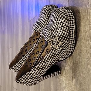 TUK Houndstooth Heels **Rare**